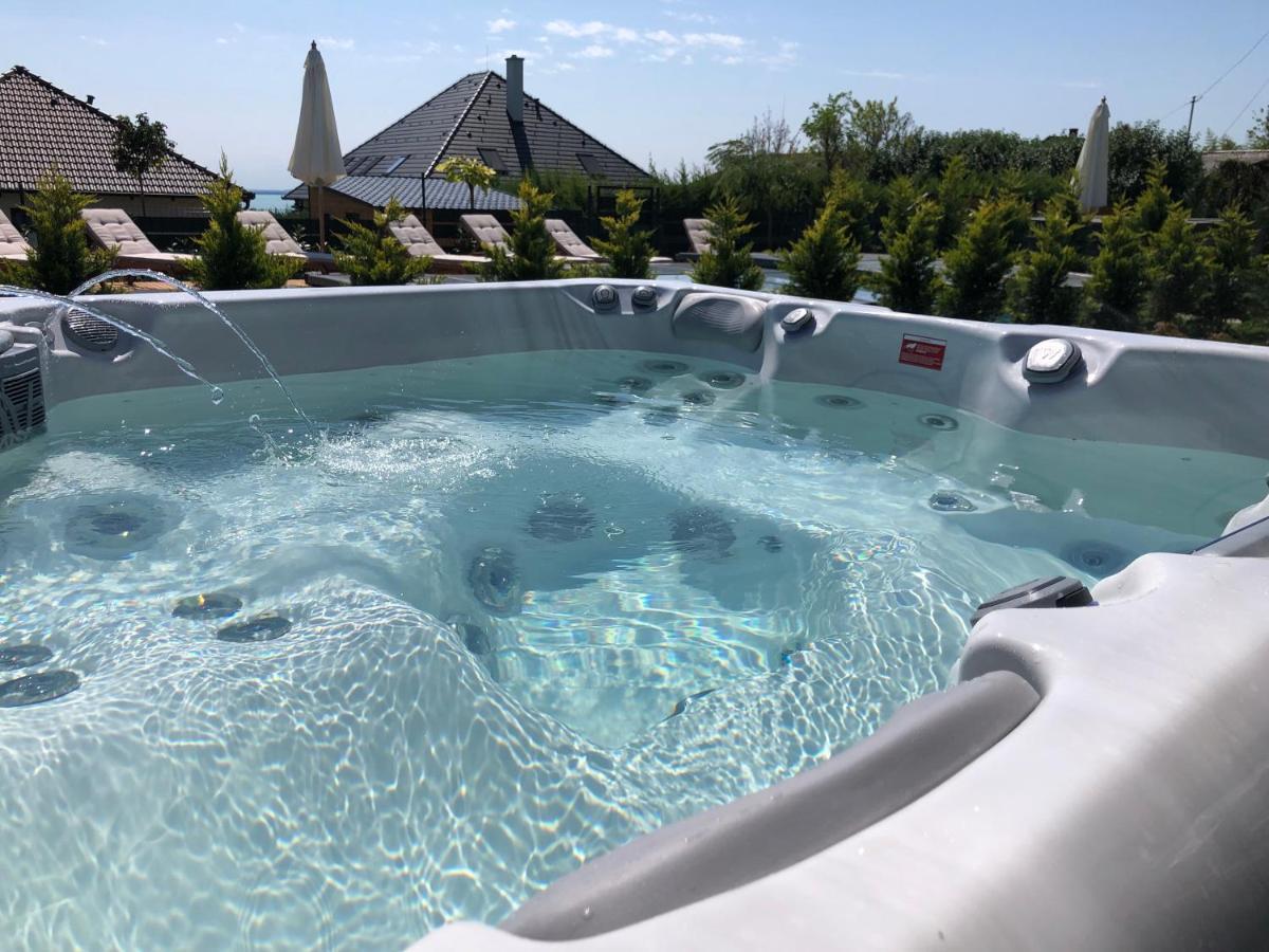 Skyline Resort Balatonalmádi المظهر الخارجي الصورة